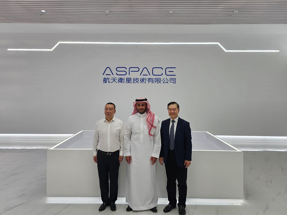 默罕默德·塔米先生參觀ASPACE香港衛星制造中心
